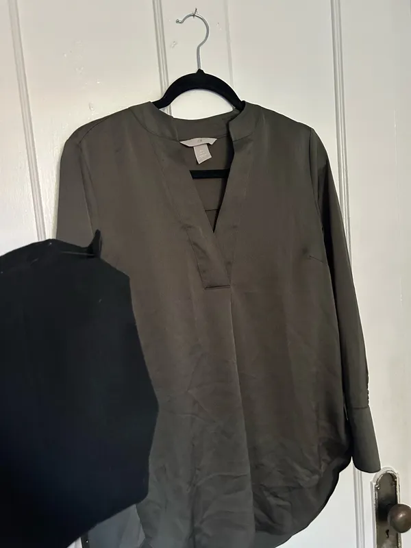 H&M Charcoal Satin Top - Image 3