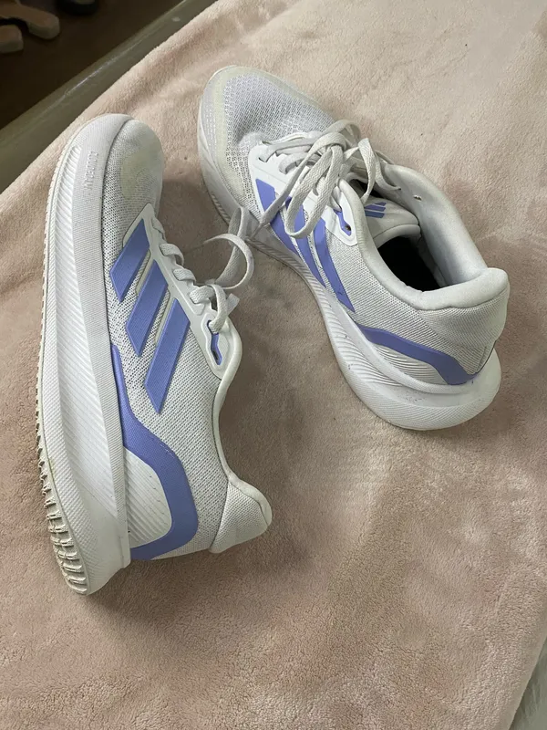Adidas Cloudfoam Running women shoes size 8 - Image 3