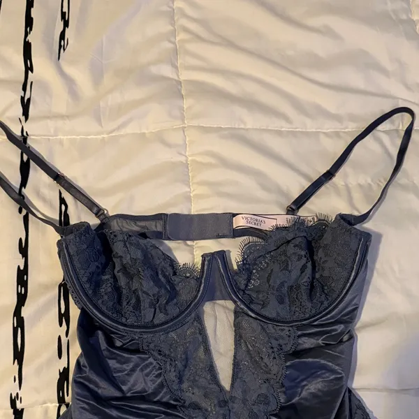 Victorias Secret Elegant Lace Trimmed Blue Bodysuit - Image 2