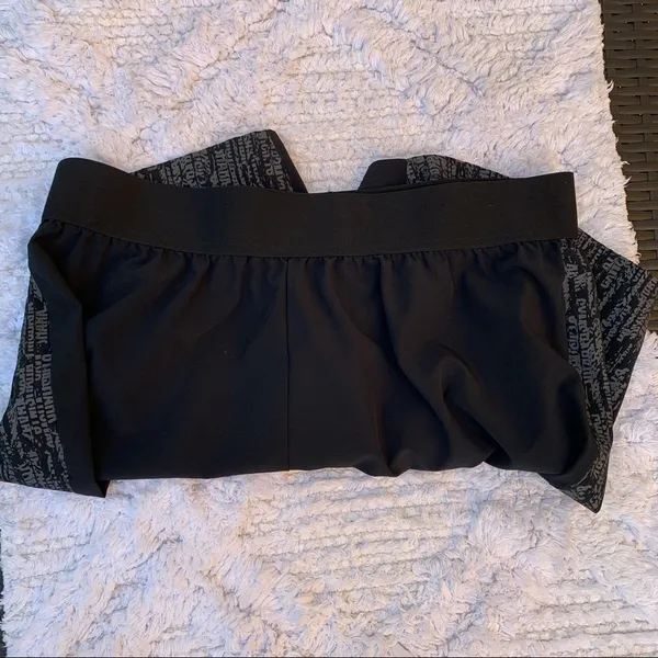 GYMSHARK XL women short - Image 5