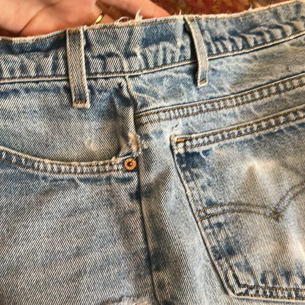 VTG LEVIS 505 CLASSIC heavy distressed DENIM CUT OFF SHORTS ORAGE TAB - Image 7