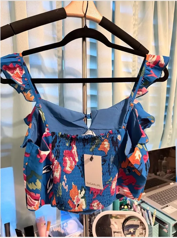 Sugar Lips Floral cropped top - Image 3