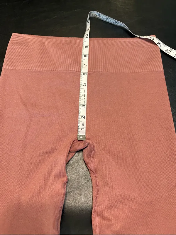 Fabletics Mauve High-Waist Seamless Leggings with Leopard Jacquard pattern Sz M - Image 8