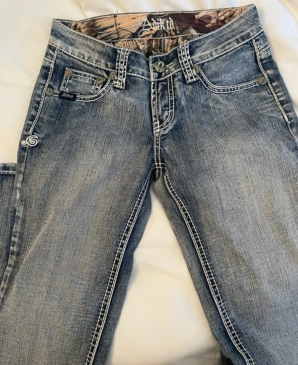 Adiktd Jeans Size 27 - Image 4