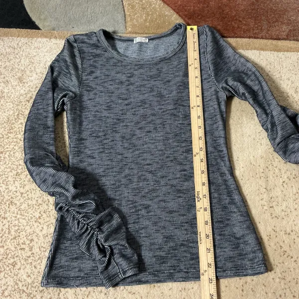 Free People Ruched Sleeve Striped Top Women Small Grey Space Dye Ribbed Knit Tee - Image 2