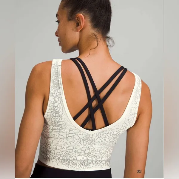 Lululemon Power Pivot Tank Top *Thread Dye
Thread Dye White Black W1DBRS - Image 8