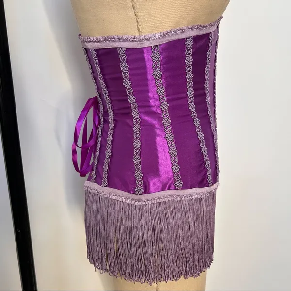 Elegant Purple Corset with Fringe - Image 4