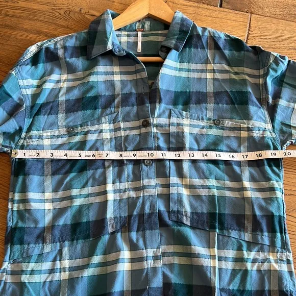Free People | Loveland Plaid‎ Frayed Hem Shirt *NWT xs - Image 8