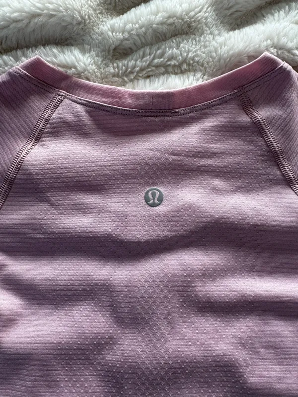 Lululemon Swiftly Tech Long Sleeve 2.0 Race Length - Image 4