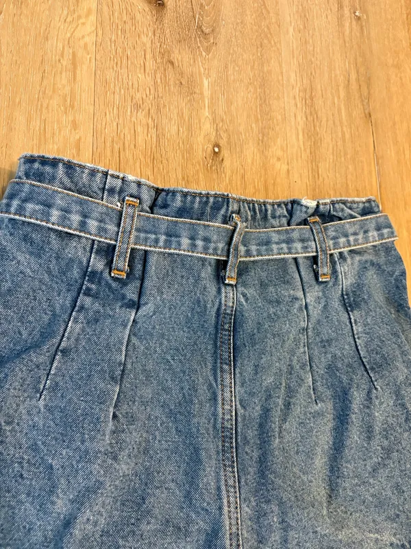 Abercrombie and Fitch Paperbag Tie Denim Jean Shorts - Image 8