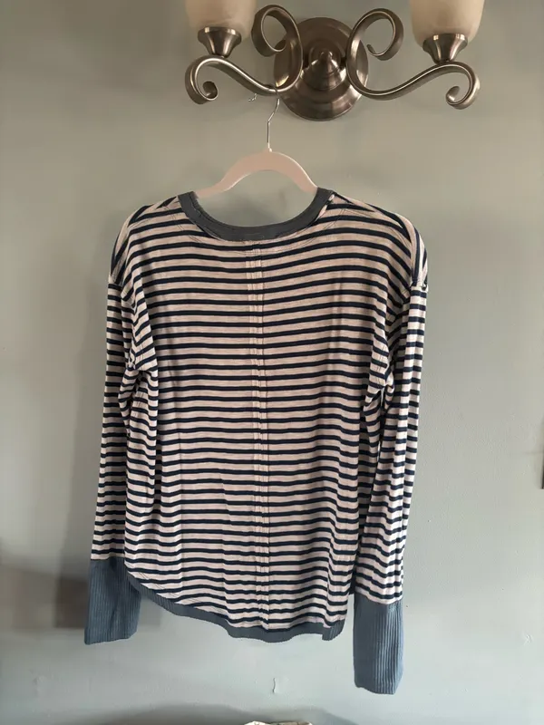 Hem and Thread long sleeve shirt - Image 2