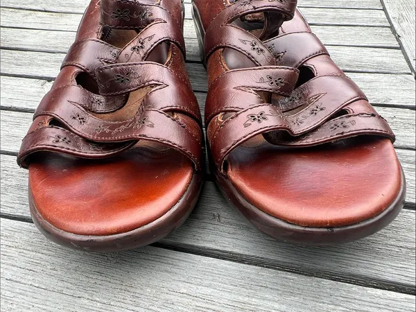 Ariat Brown Leather Strappy Slingback Sandals - Image 6
