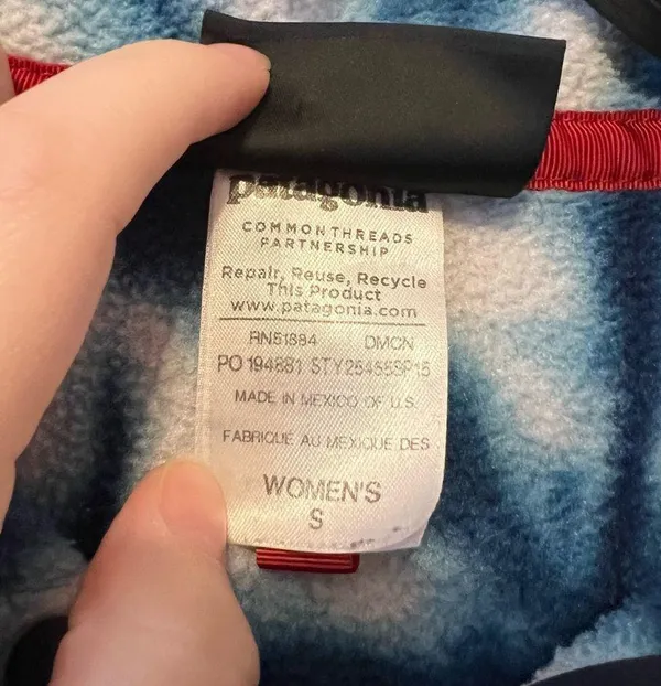 Patagonia Synchilla Snap-T Pullover in Navy Diamond Dancer Size Small - Image 5