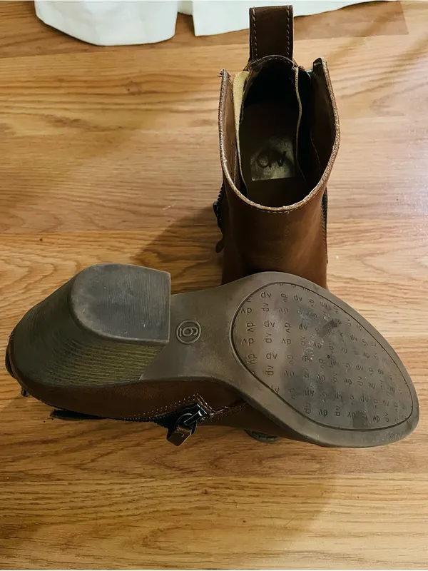 Dolce Vita Ankle Boots - Size 6 - Image 6