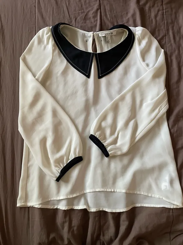 Forever 21 Long sleeve black & white sheer top with attached collar - Image 9