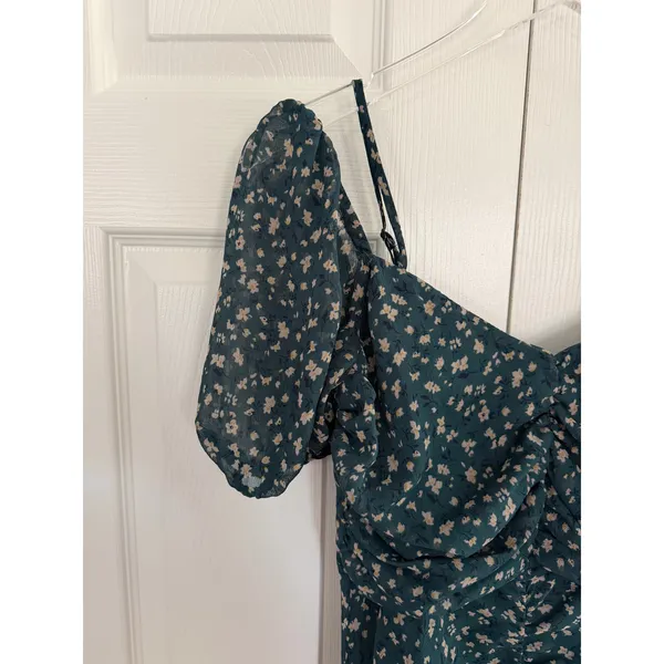 WAYF Nyla Floral Ruched Midi Dress Pine Green Ditsy Floral Puff Sleeve Romantic - Image 4