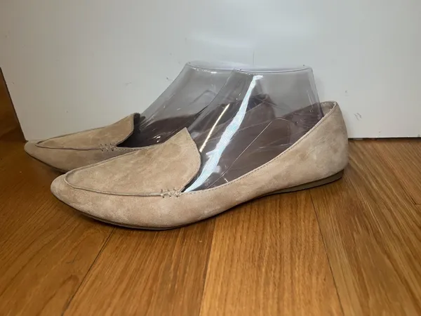 Steve Madden Shoes Womens Size 9 Beige Suede Feather Pointed Toe Loafers - Image 4