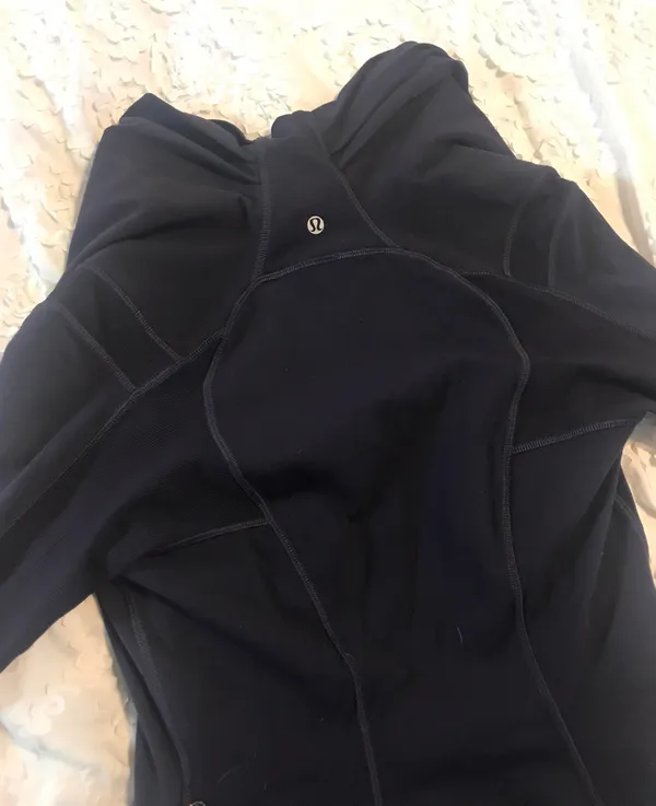 Lululemon jacket - Image 3