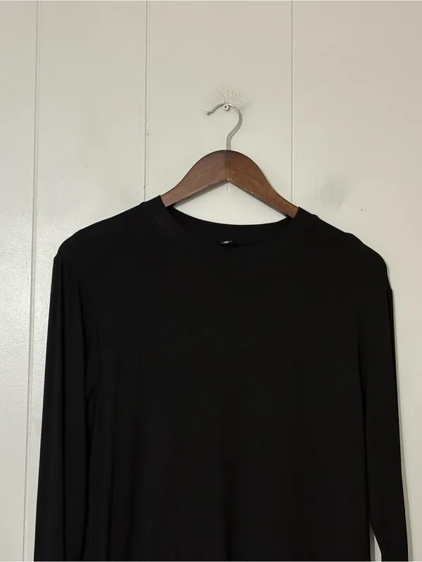 Comfrt Cloud Lounge Long Sleeve Tee Black Size XS Soft Stretch Athleisure - Image 4
