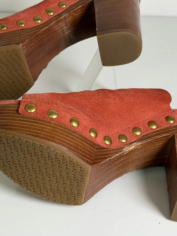 Michael Kors Women’s Sz 9 Rust Suede Woven Studded Platform Clog Heel Sandals - Image 8