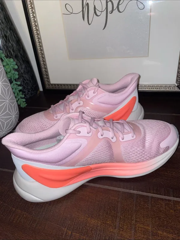 Lululemon Blissfeel Run Pink Athletic Running Sneakers Size 6 Like New - Image 6