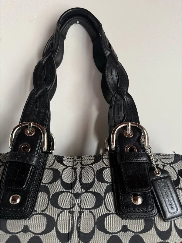 Coach Black  Grey Shoulder Bag Signature - Image 4