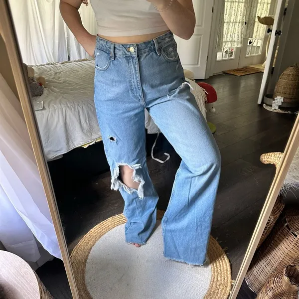 Zara Women’s 8 Blue Denim Wide Leg Raw Hem Jeans Distressed - Image 2