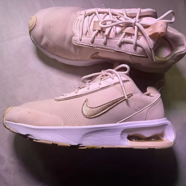 Nike Women's Beige Sneakers - Image 9