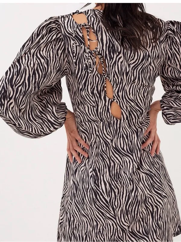 NWT For Love & Lemons Rosita Mini Dress Large - Image 3