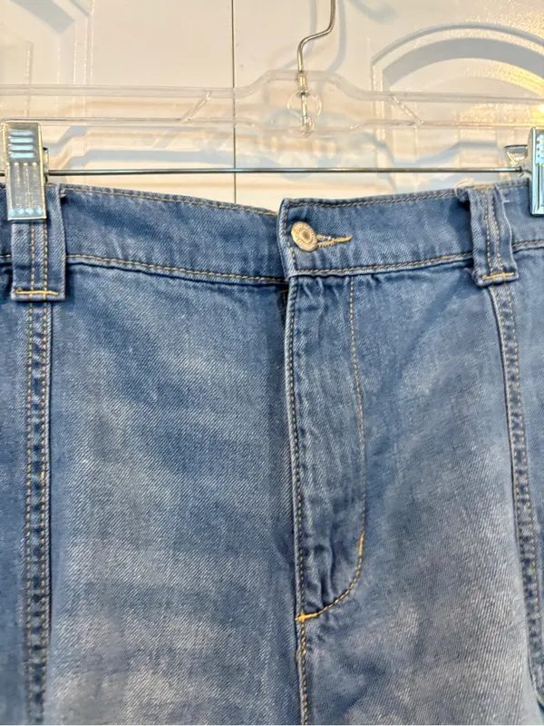 Old navy OG chino jean shorts size xl - Image 4