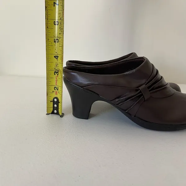 Judith women’s‎ brown faux leather pleated slip on clogs mules shoes heels 7.5 - Image 8