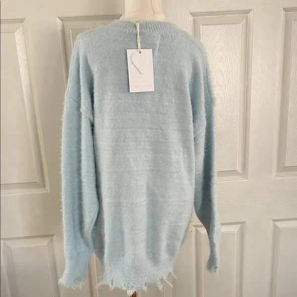 Aelfric Eden Light Blue Sweater star design Distressed hem/sleeves, Small, NWT - Image 2