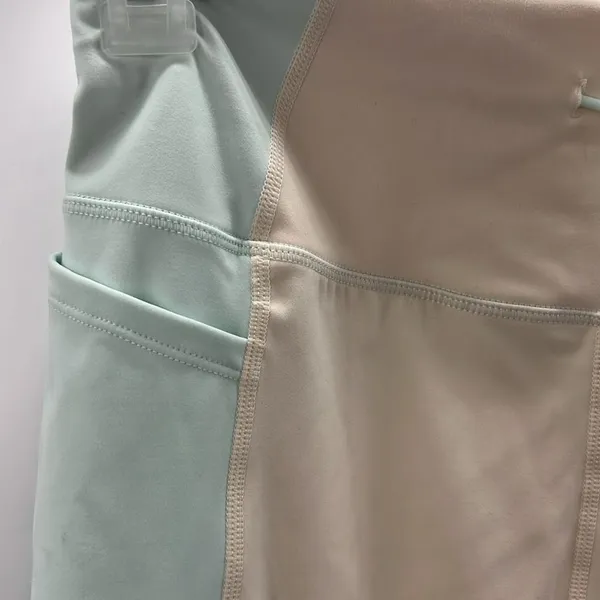 Free People Movement 2 color leggings size large - Image 4