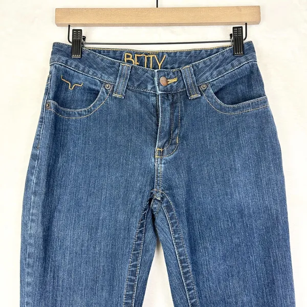 Kimes Ranch Betty Modest Bootcut Jeans Size 2/36 Mid Rise Stretch - Image 3