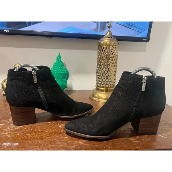 Lucky Brand Black Suede Western Ankle Boots Block Heel Women’s Size 7 - Image 7