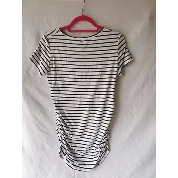 NWT NEW Smallshow M Maternity T-shirt - Image 3