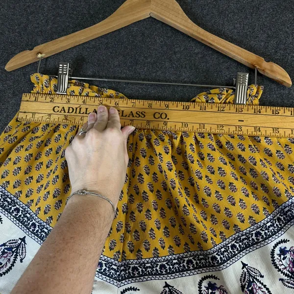 About A Girl Mustard Yellow Paisley Pom Pom Trim Boho Shorts Large 34HD0411TRM - Image 8