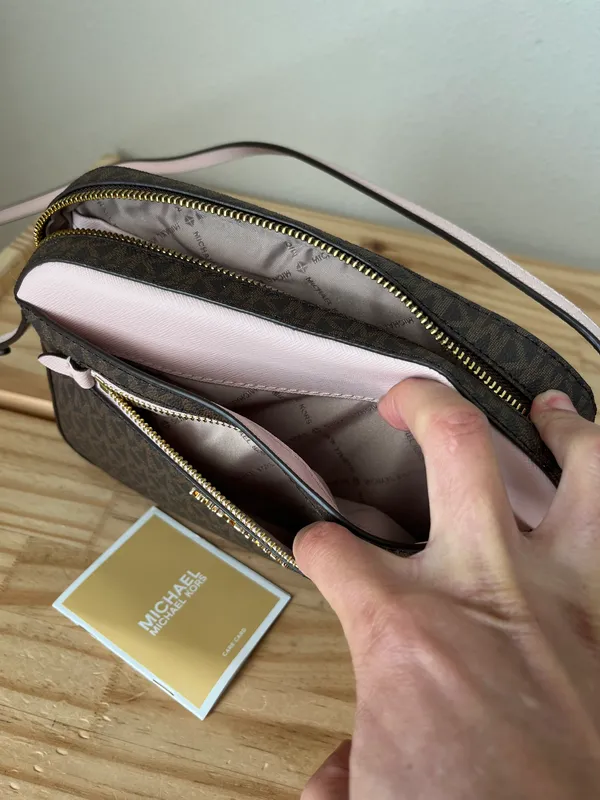Michael Kors Purse - Image 10