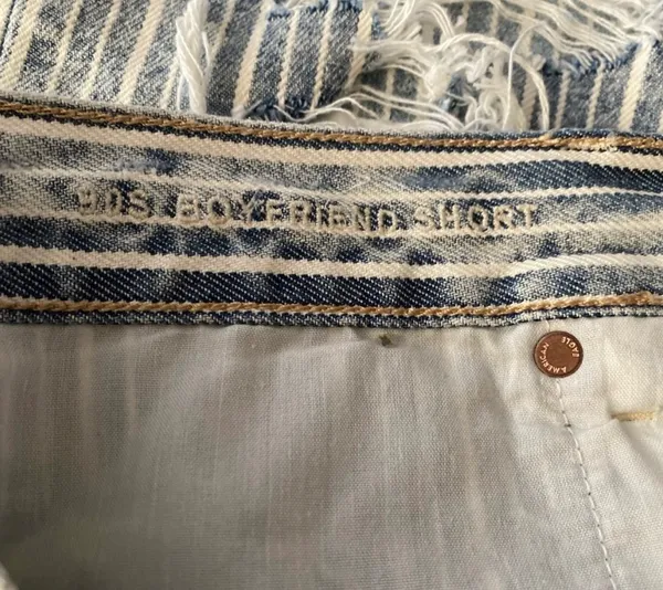 American Eagle Outfitters 90’s boyfriend shorts 16🆕 - Image 10