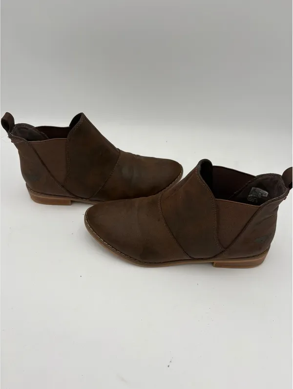 Rocket Dog Maylon Woman’s Size 7 Brown Ankle Boots with Elastic Side Panels - Image 2