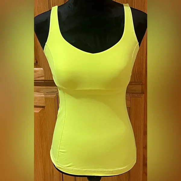 Lululemon Optimal Double Strap Cutout Back Tank Top in Ray‎ Neon Yellow Size 4 - Image 9