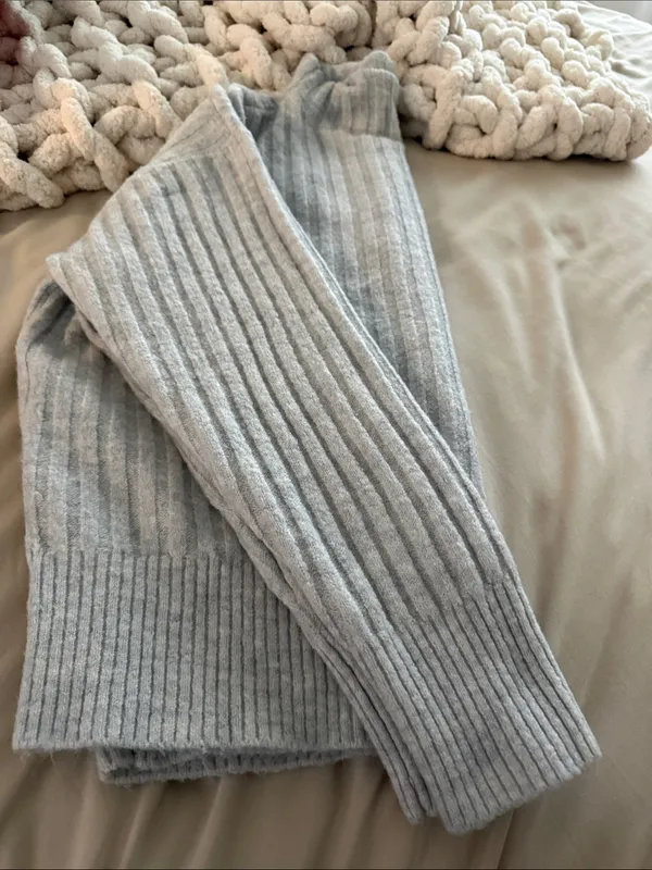 LOFT Light Gray Ribbed Turtleneck Sweater - Image 7