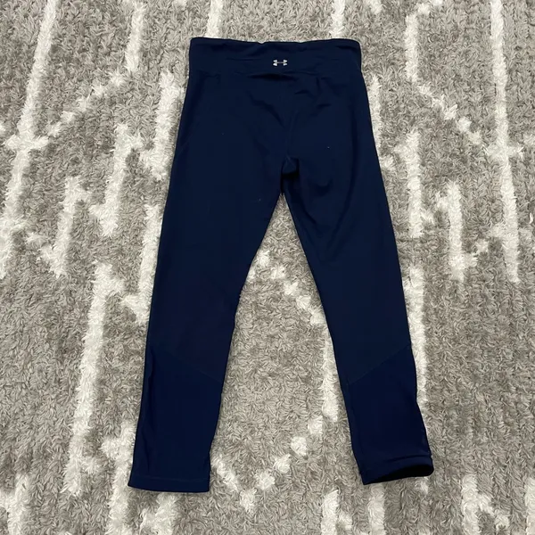 Under Armour Mirror Color Block Navy Tonal Capri Leggings XS/ S - Image 6