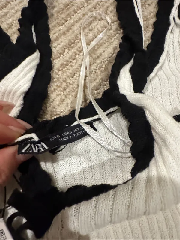 ZARA White Ribbed Camisole with Black Trim - Image 3