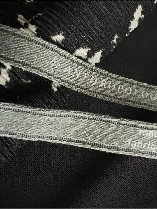 Anthropologie sweetheart neck blouse puff sleeves black floral print L - Image 7