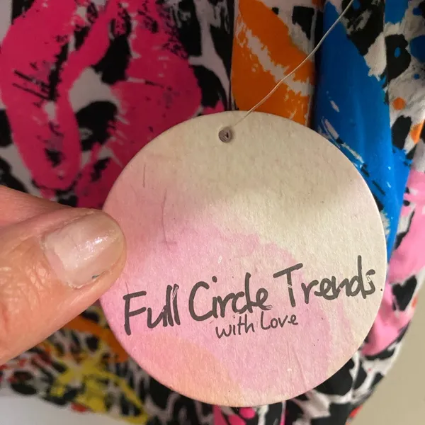Full Circle Trends Women’s Blouse Shirt 1X XL Leopard Lips Print Bright Bust 44” - Image 3