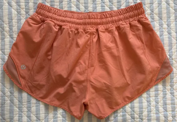 Sunny Coral Hotty Lululemon Hot Low-Rise Lined Shorts 2.5" - Image 2