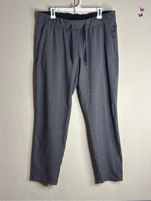 Lululemon On The Fly Pant 28" Heathered Black size 12 - Image 2