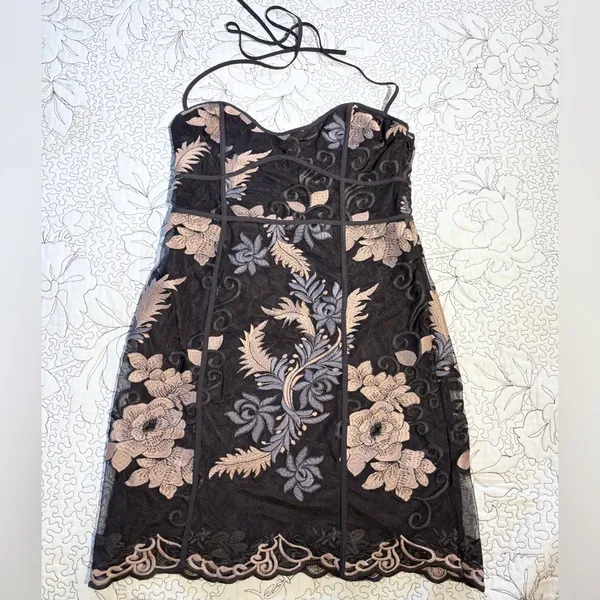 TOBI Embroidered Illusion Floral Halter Sweetheart Neck Mini Dress Sz Small💛 - Image 9