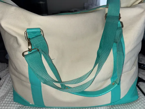 Duffel Bag Tan - Image 4